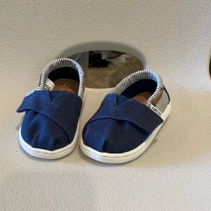 TOMS - Navy Blue Canvas Slip-ons - Toddler Size 4